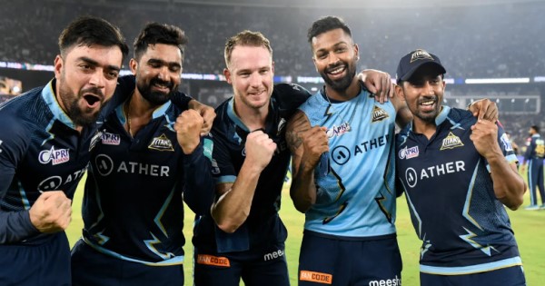 Hardik-Rashid-Matthew-Wade-Saha-Tewatia