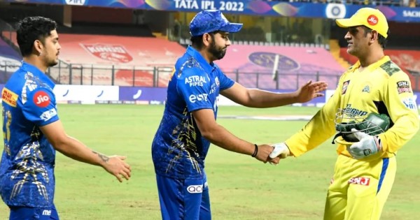 Rohit-Sharma-MS-Dhoni-MI-vs-CSK