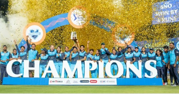 Supernovas-Women-IPL-Champion