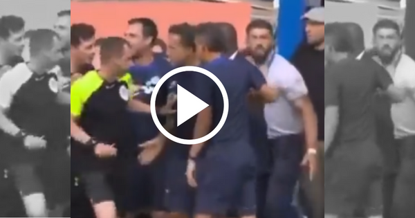 Football-manager-Fight