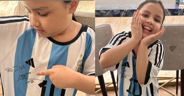 Lionel Messi Gifted Tshirt to Ziva Dhoni