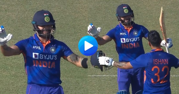 Virat-Kohli-And-Ishan-Kishan-Dance