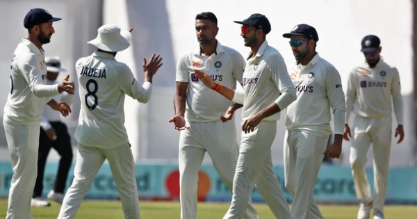 Ravindra-Jadeja-And-R-Ashwin-And-Axar-Patel