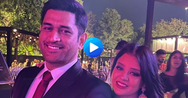 MS-Dhoni-And-Sakshi-Dhoni