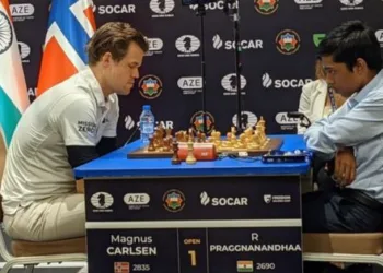 Magnus Carlsen vs R Praggnanandhaa