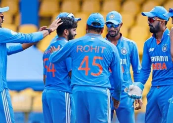 Axar-Patel-And-Team-India