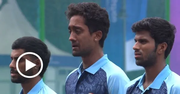 Sai Kishore get emotional during India's national anthem