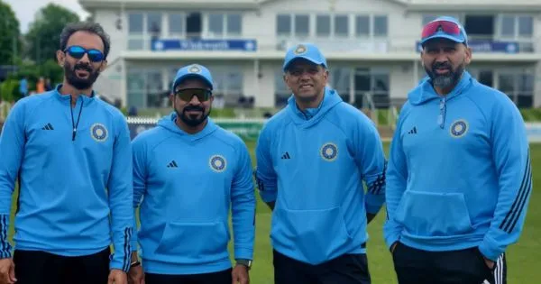 Rahul Dravid and Support Staff of Team India