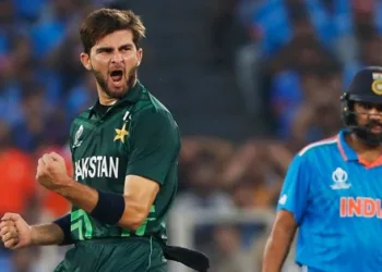 Shaheen-Afridi-And-Rohit-Sharma