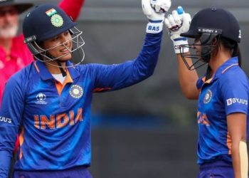 Harmanpreet And Mandhana