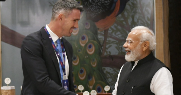 kevin pieterson and pm modi